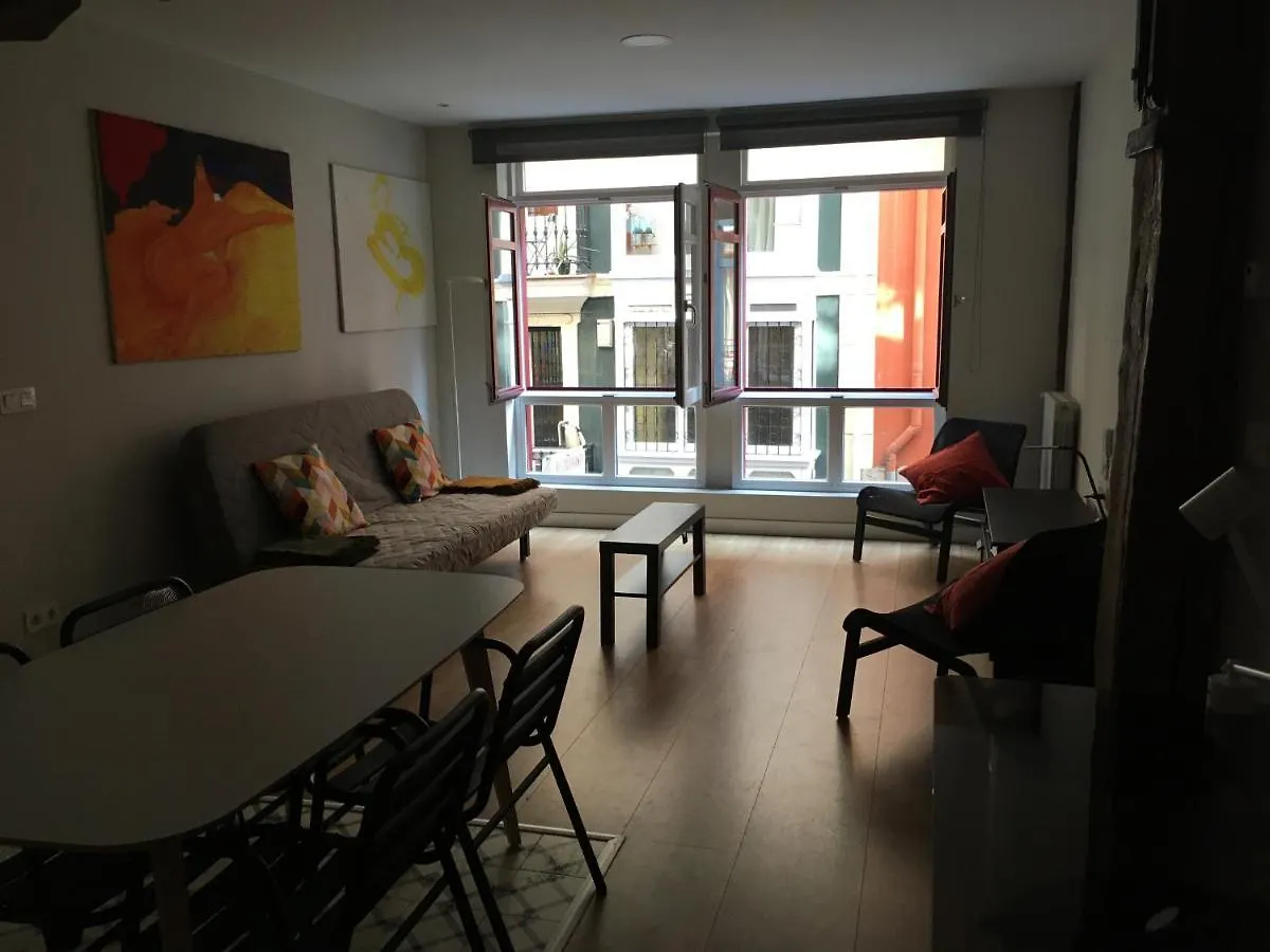 Studio 7calles, Casco Viejo. Bio Bilbao